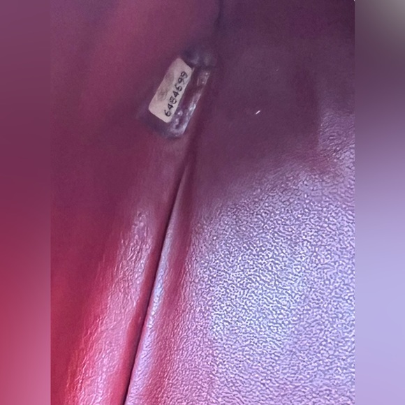 CHANEL Perforated Flap Bag Beige/Red 6 Series - Picture 12 of 17